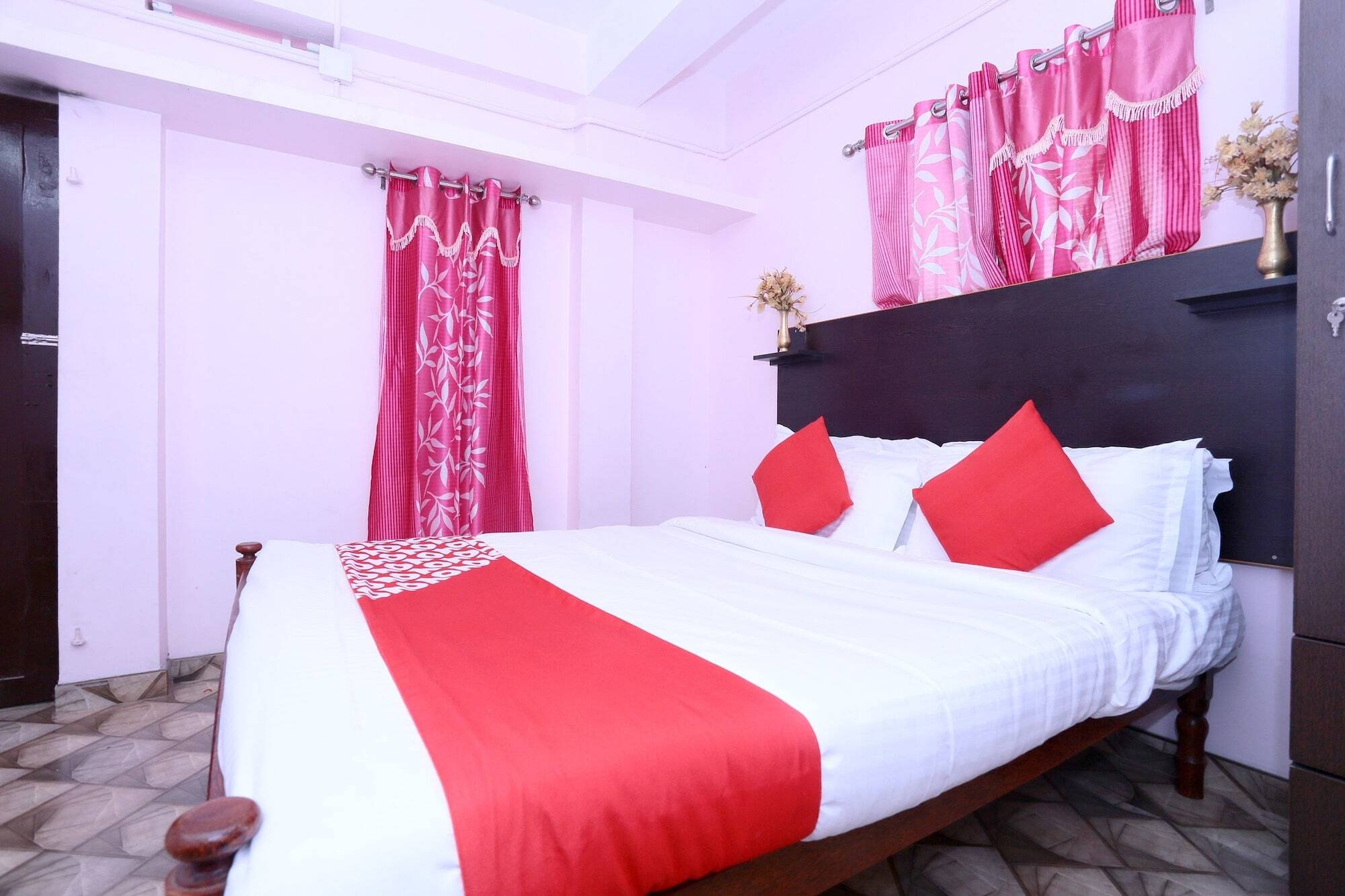 Hotel Spot On 26688 Jacob'S Residency Narakal Exteriér fotografie